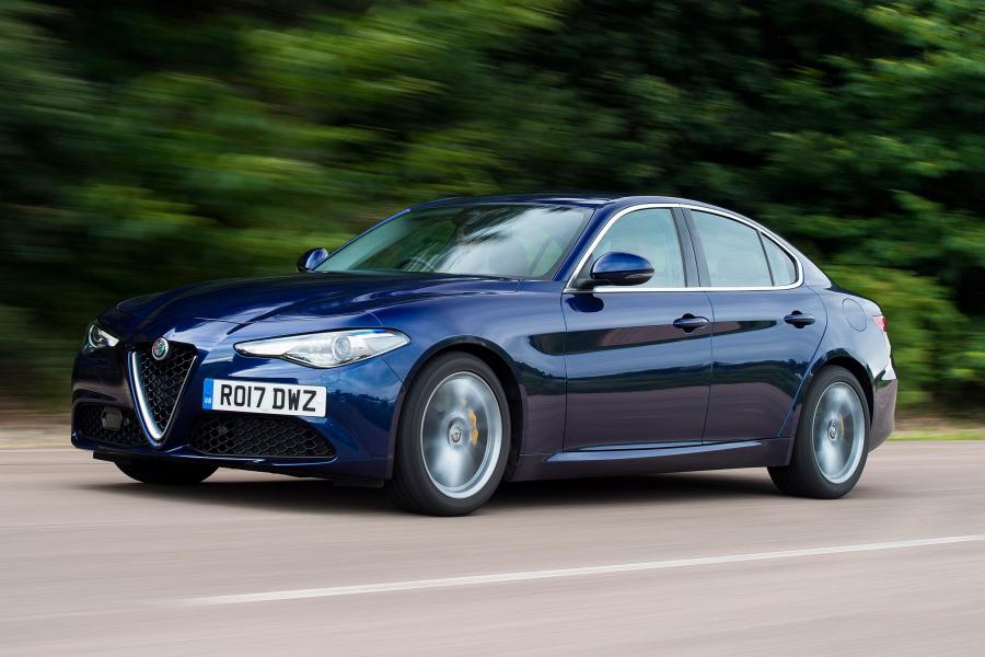 Alfa Romeo Giulia Q2 (952) 2016 года  (UK) (фото 41 из 43)